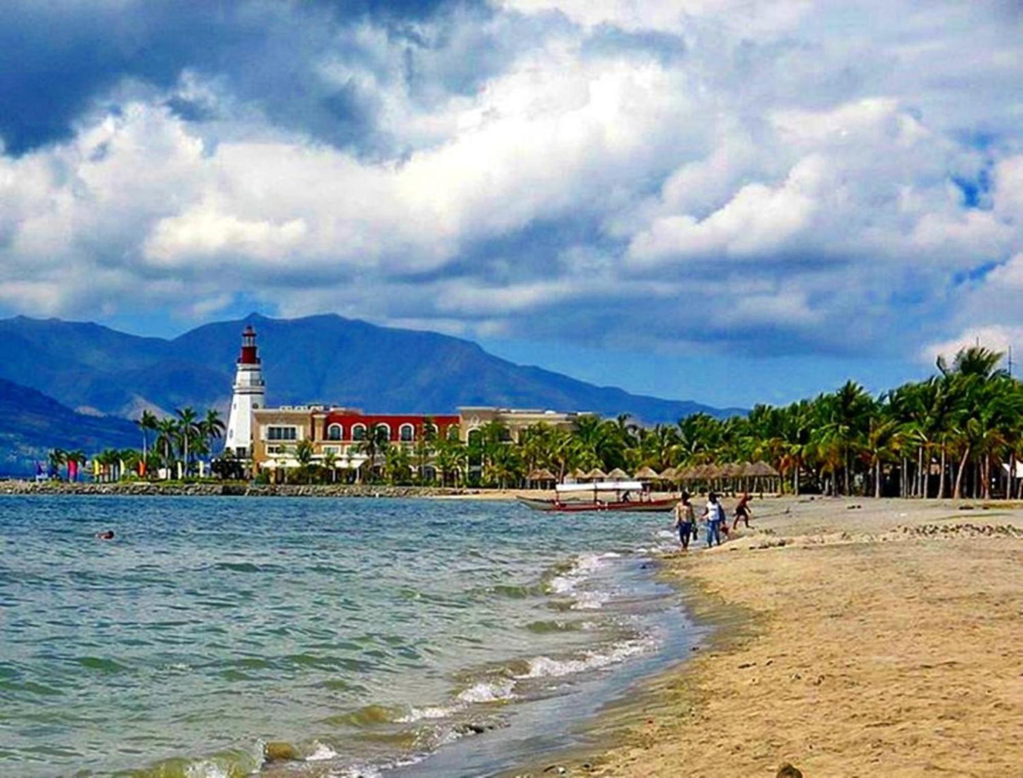 Reddoorz Plus @ Seaborne Hotel Subic Zambales Екстериор снимка
