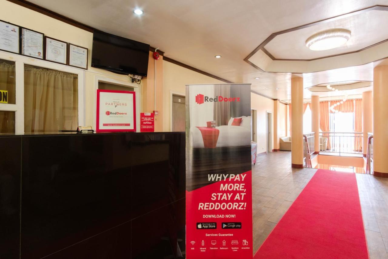 Reddoorz Plus @ Seaborne Hotel Subic Zambales Екстериор снимка