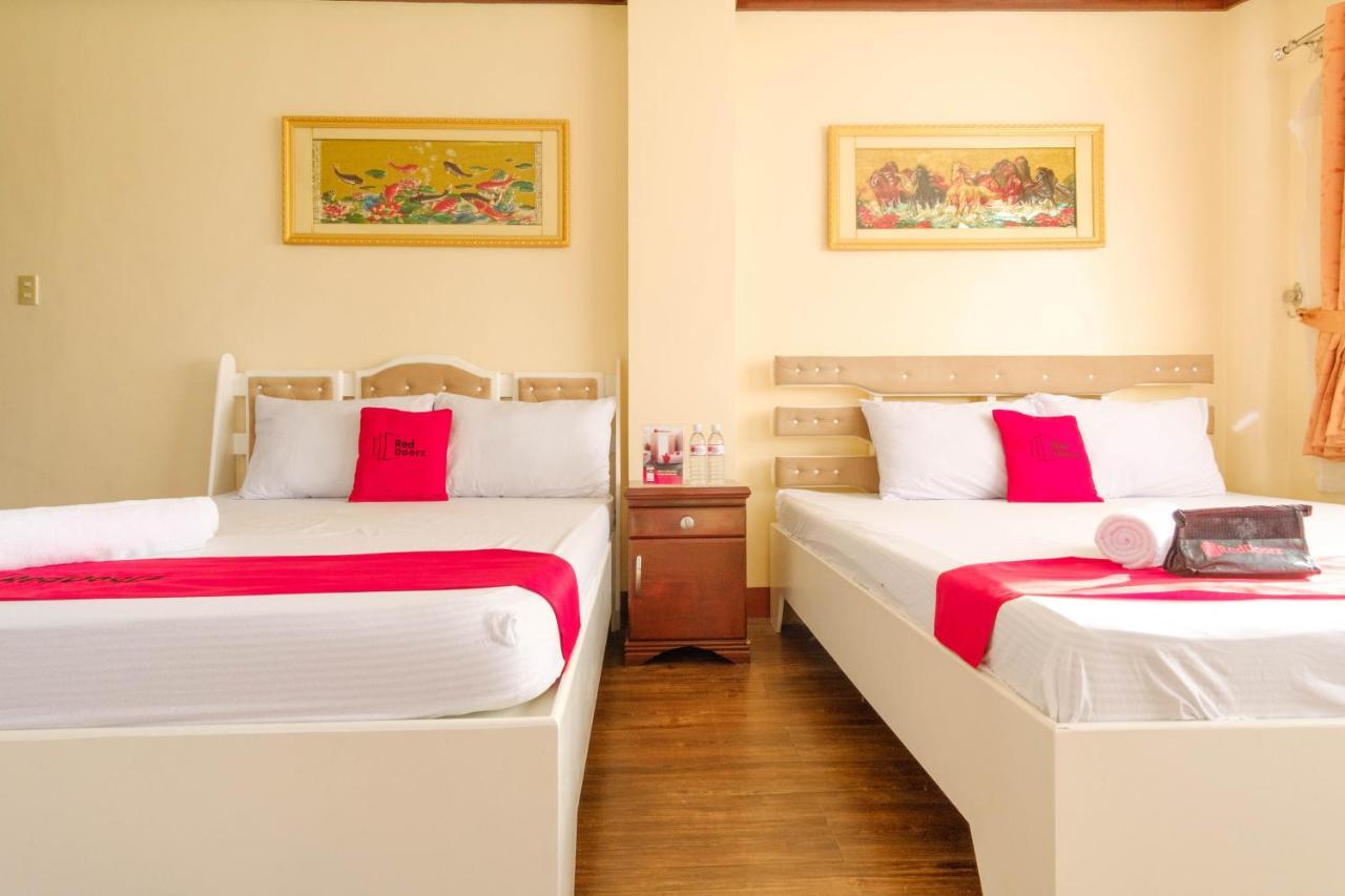 Reddoorz Plus @ Seaborne Hotel Subic Zambales Екстериор снимка